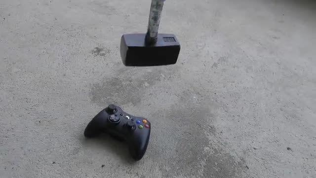 Xbox 360 Controller - Hammer Drop Test.mp4******4