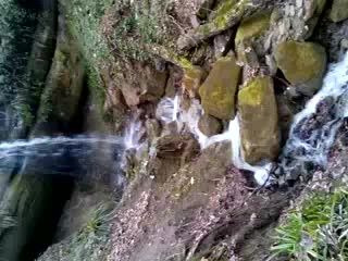آبشار زیبای انجیلامن سنه کوه