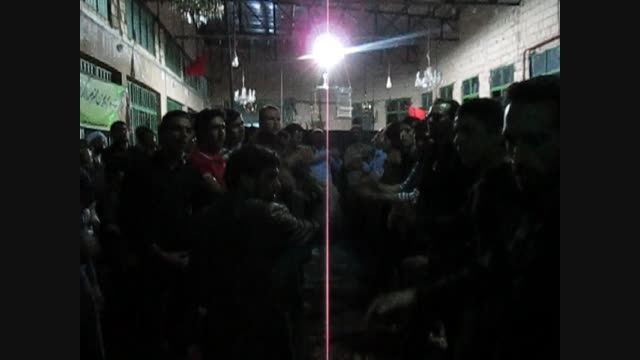 مداحی هیئت علی اصغر آران وبیدگل محله چهار سوق شماره 2