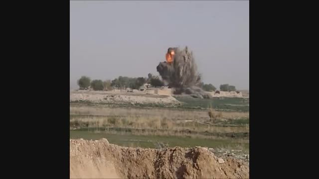 بمباران یک روستا در افغانستان توسط امریکا