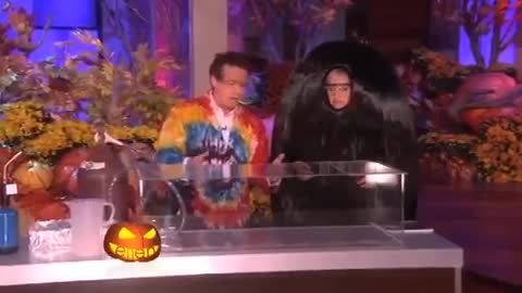 Halloween tricks on Ellen Show