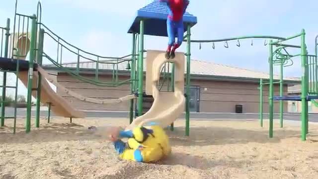 Spiderman vs Wolverine