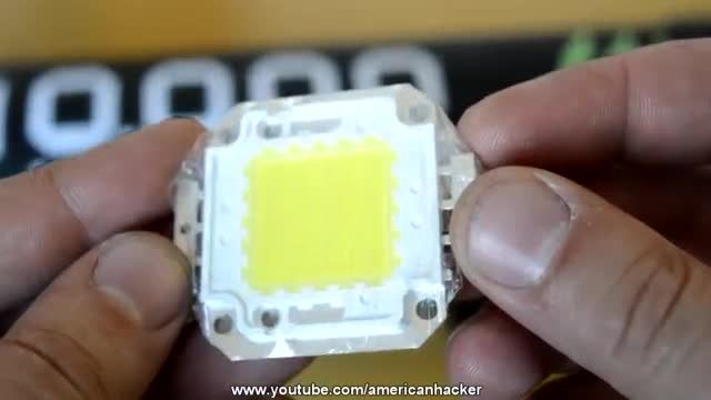 ساخت چراغ قوه 1000 واتی با پاور LED (ویدئوساخت)