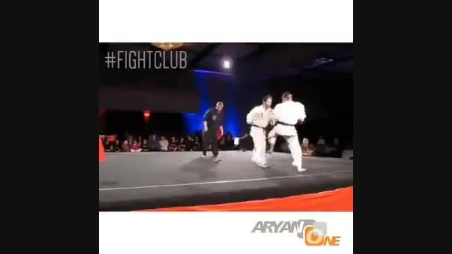 فن بسیار زیبا در مسابقه کاراته