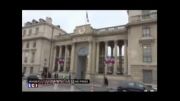 تظاهرات صدها مرغ مقابل پارلمان فرانسه
