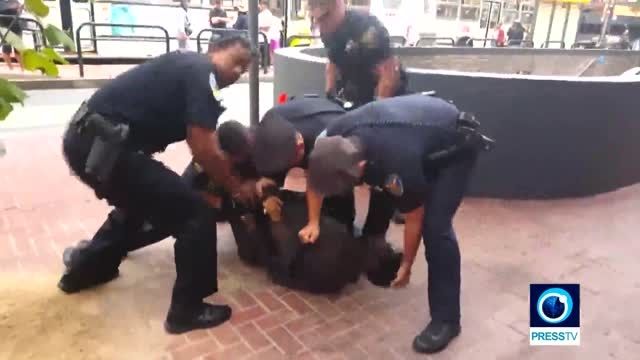 اعمال خشونت تکان دهنده پلیس امریکا علیه یک سیاهپوست