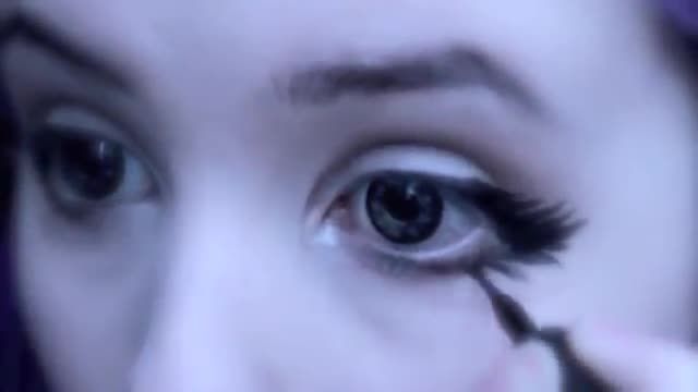 آرایش چشم انیمه ایی(کیتی میلک هور)