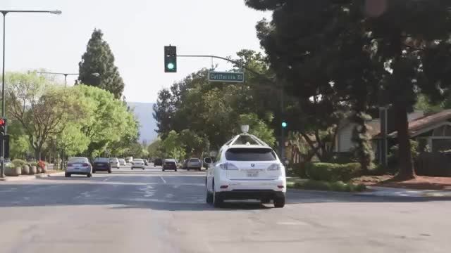 خودروی بدون راننده ی گوگل پس از 6 سال 11 بار تصادف دارد