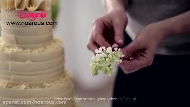 ایده هایی برای تزیین کیک عروسی با گل تازه