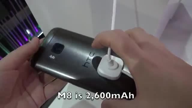 بررسی HTC One M9 در نمایشگاه mwc 2015