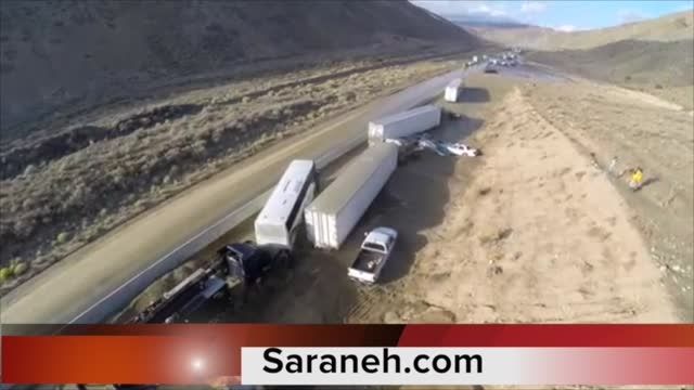 گیرکردن صدها خودرو و کامیون در گل و لای Saraneh.com