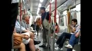 دعوایه جالب دو پیرمرد در مترو !