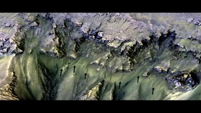 ناسا - نشانه های جریان آب در مریخ
