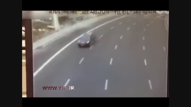 تصادف خودرو با 9 انسان!!!!!!!