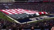 سوتی پاره شدن پرچم امریکا هنگام خوندن سرود ملی :))
