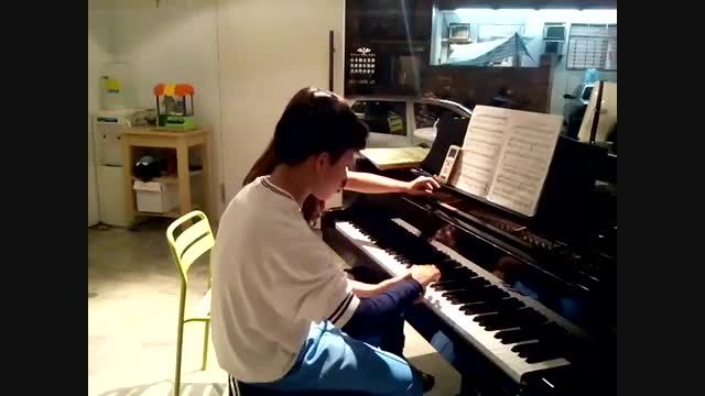 بخشی از کلاس آموزش پیانو - تکنیک ملودیک هانون