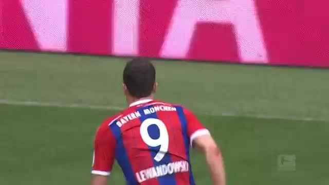 گل فوق العاده لواندوفسکی به هامبورگ