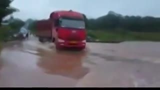 غرق شدن کامیون!!!