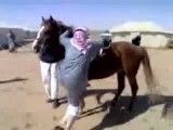 سوار شدن عرب بر اسب