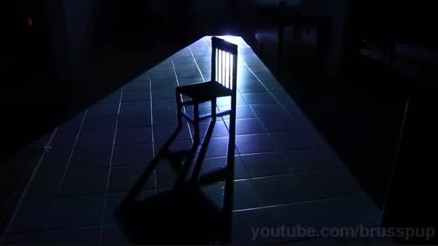 Crazy Chair Illusion