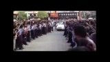 واکنش عجیب چینی ها قبل از ورود قاتل به دادگاه