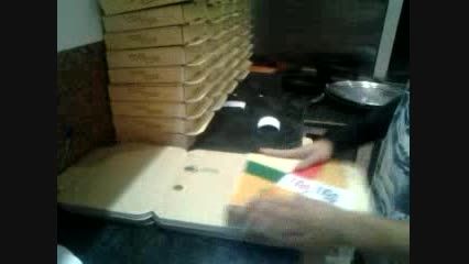 جعبه زدن پیتزا