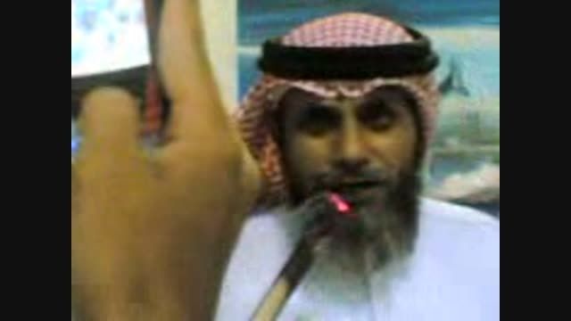 خوردن ذغال  داغ توسط یه مرد عرب
