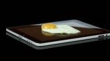 سرخ کردن تخم مرغ روی آیپد با استفاده اپلیکیشن