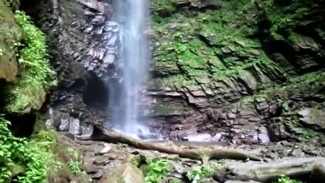 آبشار زیبای گزو