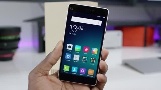 5 گوشی هوشمند برتر با قیمت زیر 300 دلار در سال 2015
