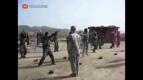 ارتش افغان-ته خنده