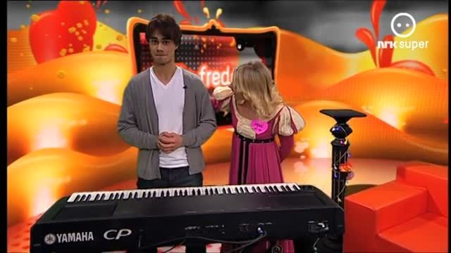 ♥♥الكساندر ریباك پیانوی اهنگ Fairytale ♥♥(توضیحات)