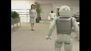 توانایی Asimo از جلوگیری از برخورد با یک Robot دیگر