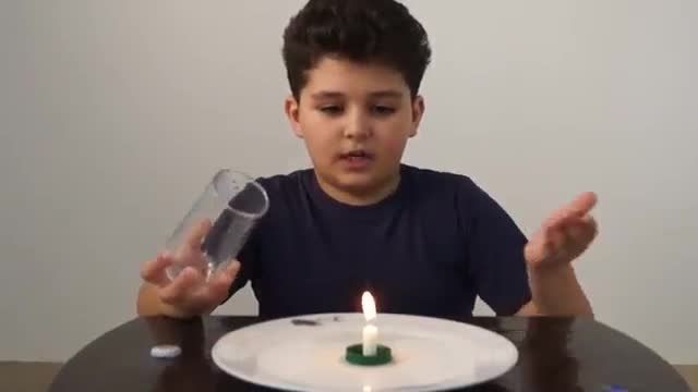 آزمایشی ساده با شمع...!