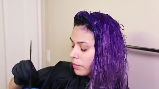آموزش رنگ کردن مو بنفش و آبی