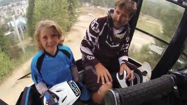 دوچرخه سواری باورنکردنی جکسون 10 ساله در جنگل