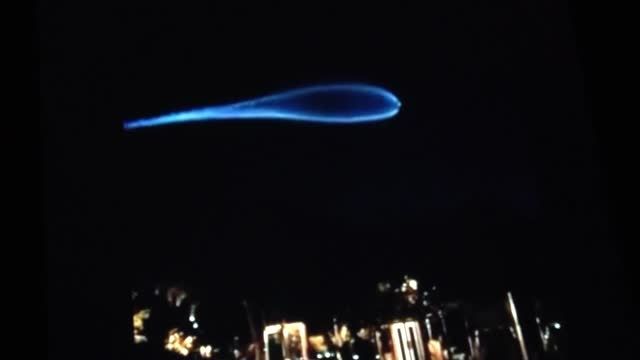 شیء نورانی عجیب (یوفو) در آسمان فلوریدا
