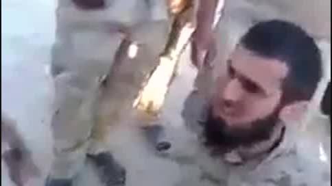 فیلم دستگیری یکی از عناصر داعش