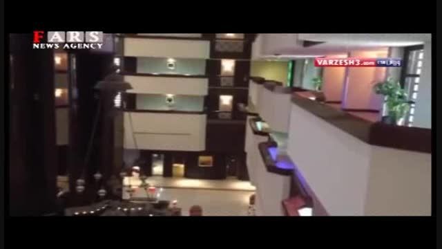 تمرین بازیکنان پرسپولیس در راهرو هتل عربستان!