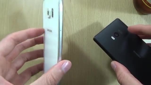 بررسی Galaxy S6 VS Lumia 930
