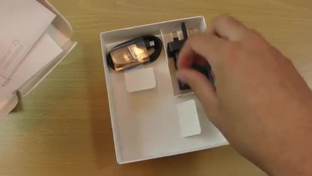 ویدیو آنباکسینگ سونی Xperia Z5 Gold