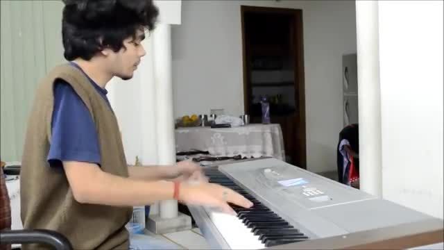 اجرای فوق العاده زیبای آهنگ بریتنی با پیانو (9)