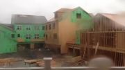خراب شدن خانه بر اثر طوفان