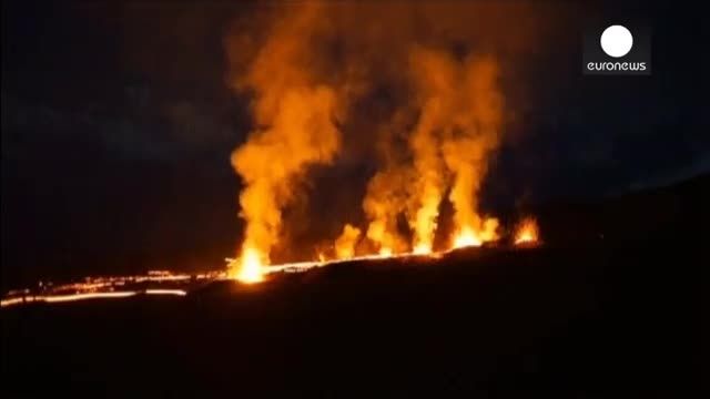 فوران آتشفشان در جزیره رئونیون