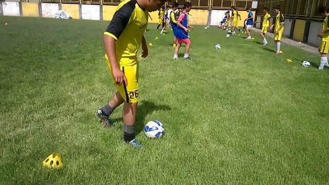 تمرینات فوتبال باشگاه برق تهران مربی مهران فلاح دوست