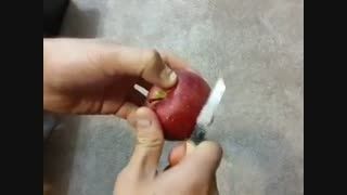 سیب را حتما پوست بکنید