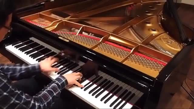 پیانو انیمه Guren no Yumiya - Shingeki no Kyojin OP