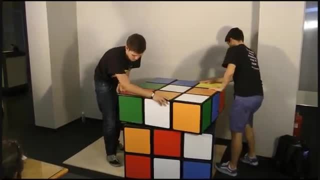 حل بزرگترین مکعب روبیک حهان توسط فیلیکس و کوین هایس
