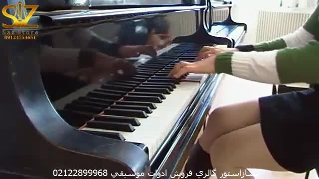 پیانو نوازی دختر فرانسوی