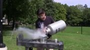 برگزاری چالش سطل یخ با سطلی از نیتروژن مایع!